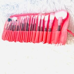 Huge makeup brush set